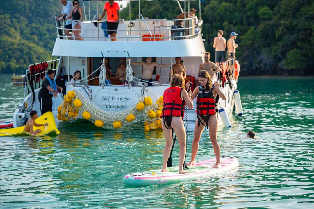Day Cruise Charter